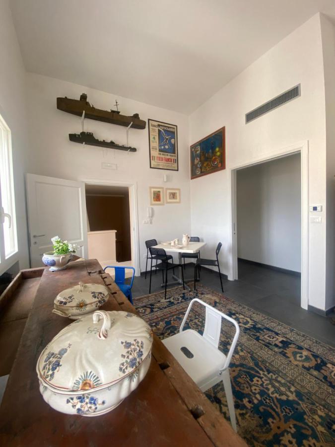 Bric A Brac Eclectic Rooms 우기아노 라 치에사 외부 사진