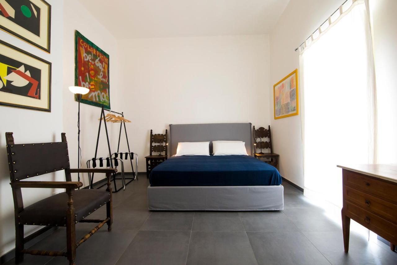 Bric A Brac Eclectic Rooms 우기아노 라 치에사 외부 사진